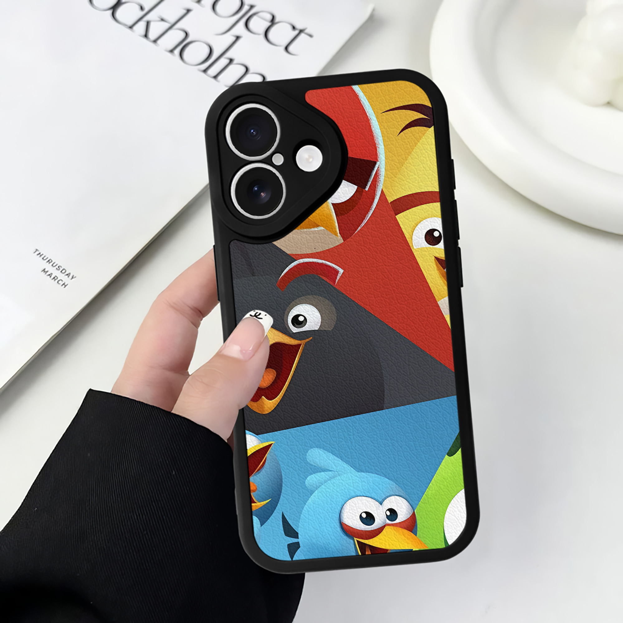（画像用） Angry Birds アングリーバード 【iPhone 16シリーズ対応】シリコンスマホケース（レザー調） 材質：シリコン